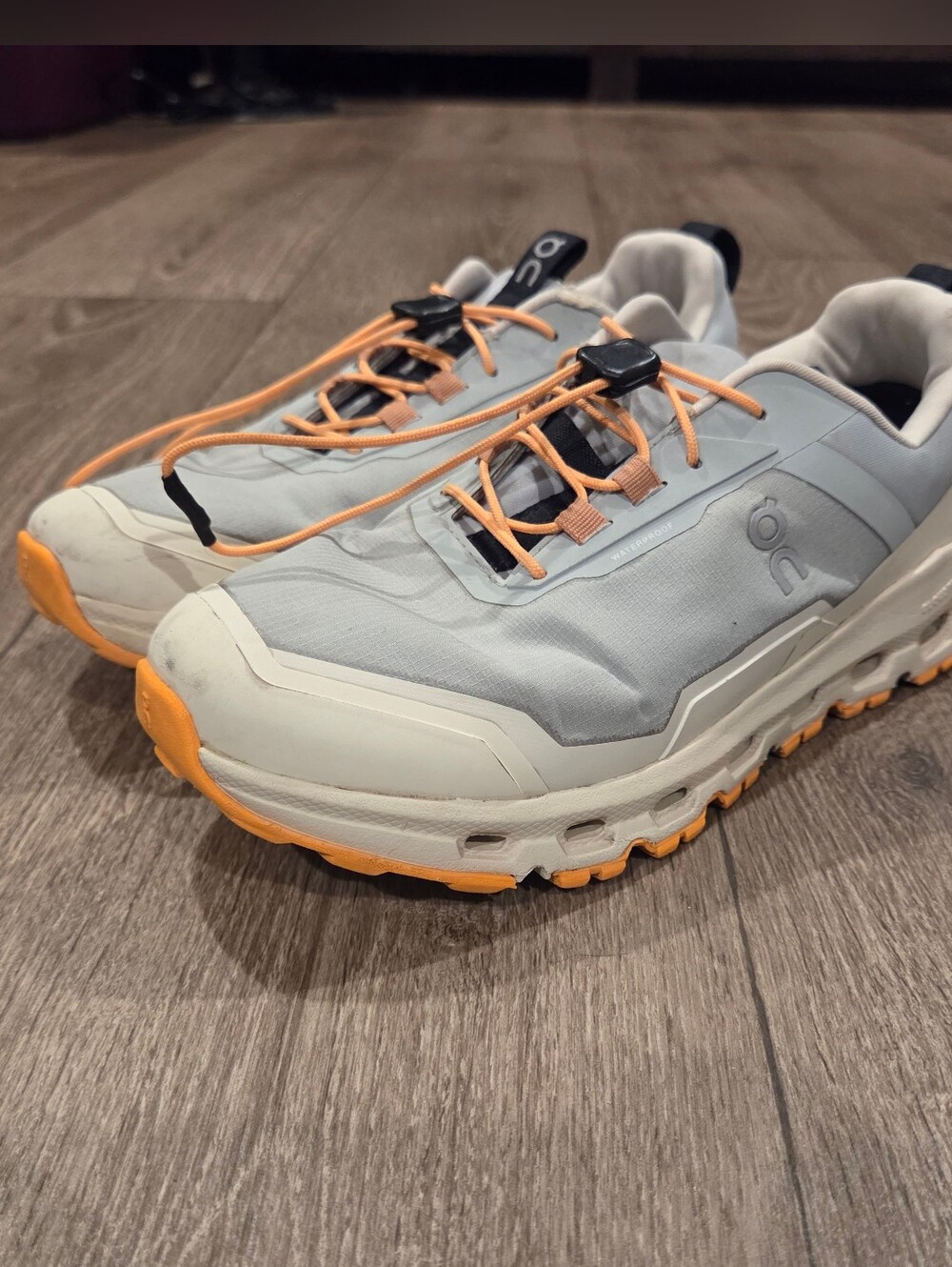 ON Running Cloudhero Waterproof Youth Sneakers Iceberg Blue Orange Size 5Y